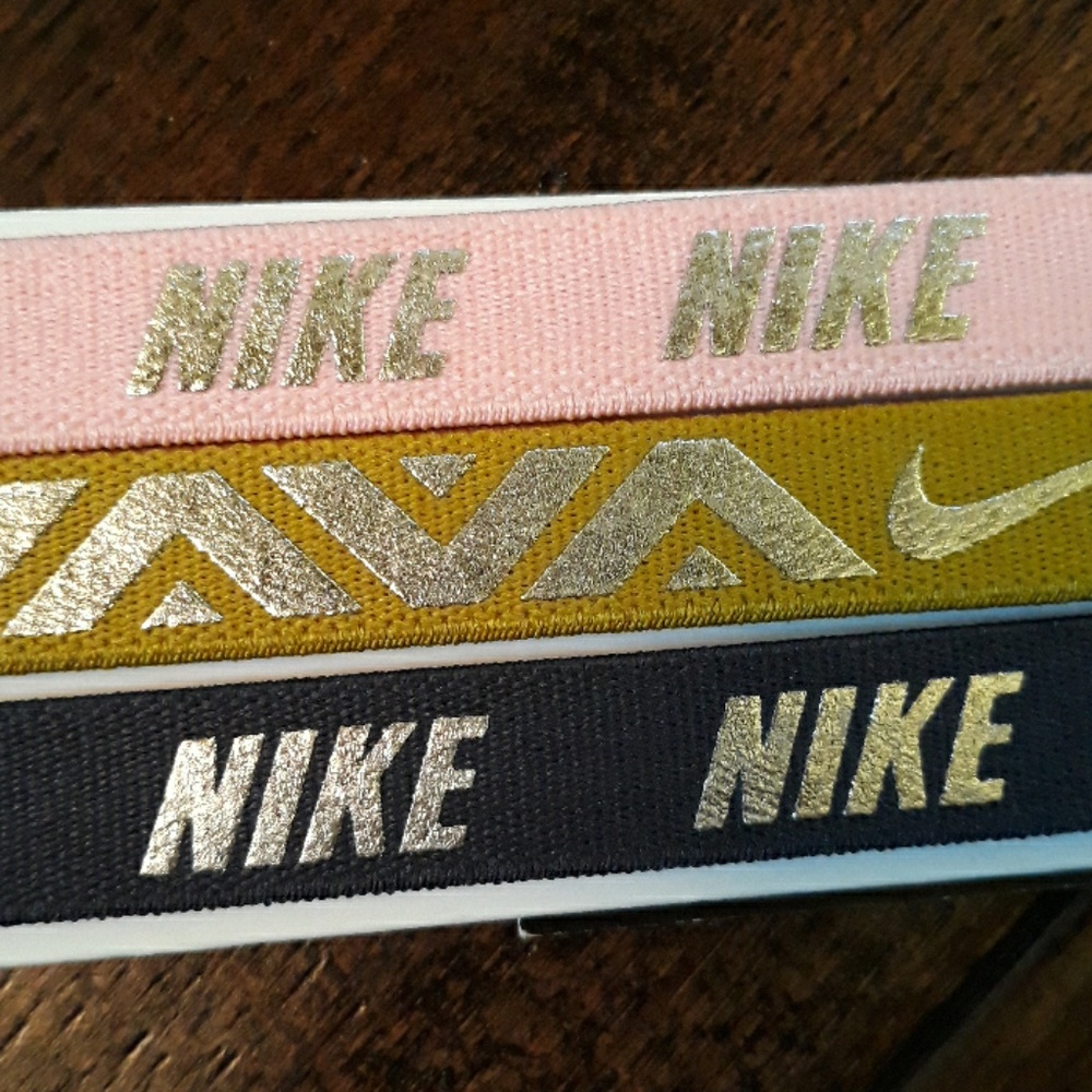 Nike Hairbands - Picture 3 of 6